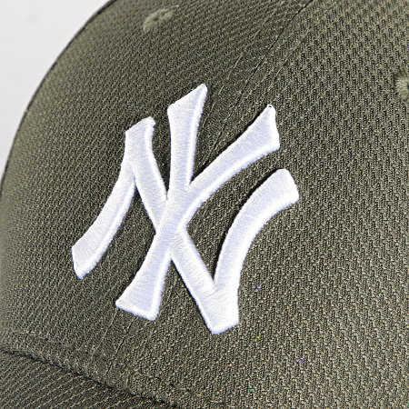 New Era - 9Forty Diamond Era New York Yankees Cappellino verde kaki