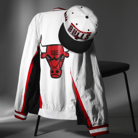 New Era - Casquette Snapback Retro Title Chicago Bulls Blanc