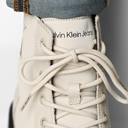 Calvin Klein - Boots Lug Lace Up 0562 Eggshell