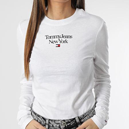 Tommy Jeans - Camiseta de manga larga para mujer Essential Logo 4900 Blanco