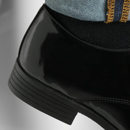 Classic Series - 2540 Zapatos de ciudad negros brillantes