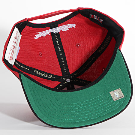 Mitchell and Ness - Casquette Snapback Chicago Bulls HHSS4772 Rouge Noir