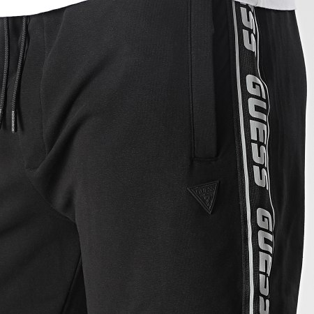 Guess - Pantalones cortos de jogging con rayas Z2YD02-K6ZS1 Negro