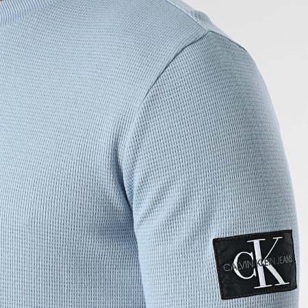 Calvin Klein - Monogram Badge Waffle Crewneck Sweat 6610 Blu chiaro