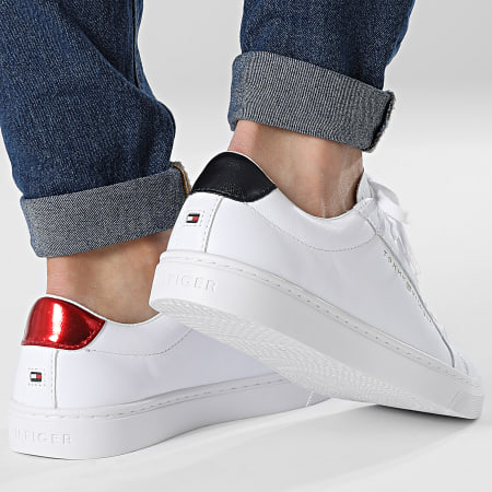 Tommy Hilfiger - Baskets Femme Essential Sneaker 3682 Red White Blue
