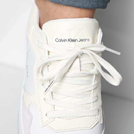 Calvin Klein - Cupsole Low Leather Mono 0574 Ivory Ghost Grey Black
