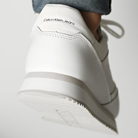 Calvin Klein - Baskets Retro Runner Leather Mono 0581 White Ivory