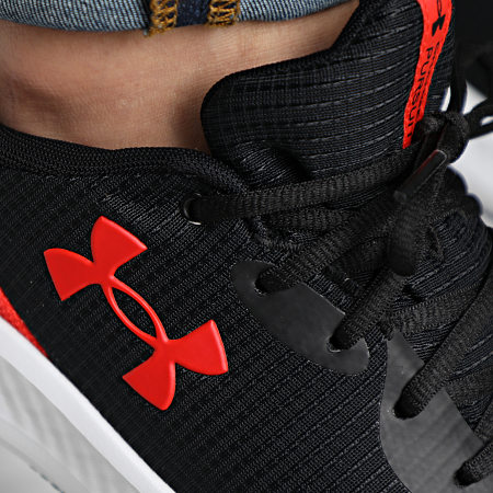 Under Armour - Sneakers Charged Pursuit 3 Tech 3025424 Rosso Nero