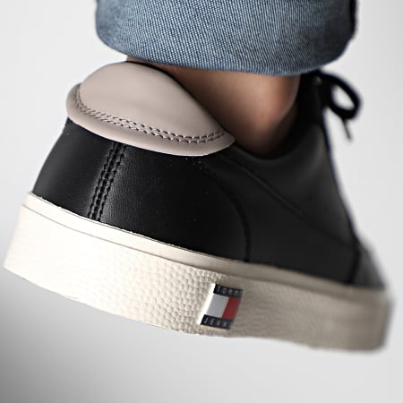 Tommy Jeans - Baskets Vulcanized Essential 1106 Black