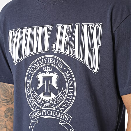 Tommy Jeans - Relaxed varsity T-shirt 5645 marineblauw