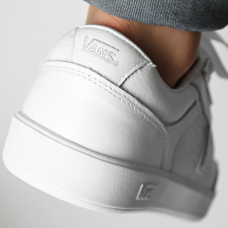 Vans - Lowland CC 4TZYOER Sneakers in vera pelle bianca