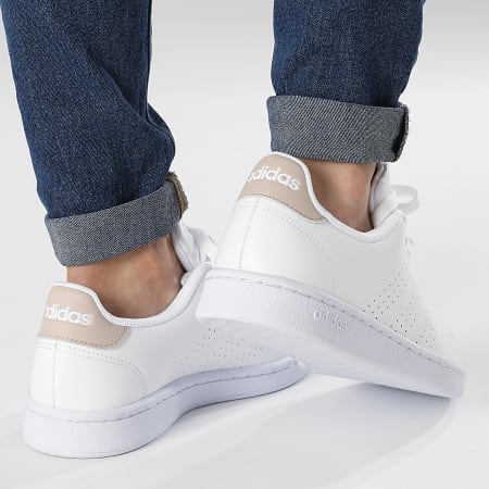 Adidas Sportswear - Baskets Femme Advantage HR0319 Footwear White Wonder Taupe