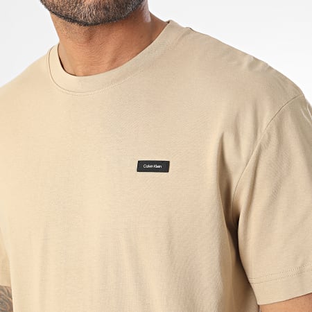 Calvin Klein - Camiseta Algodón Confort 0669 Beige Oscuro