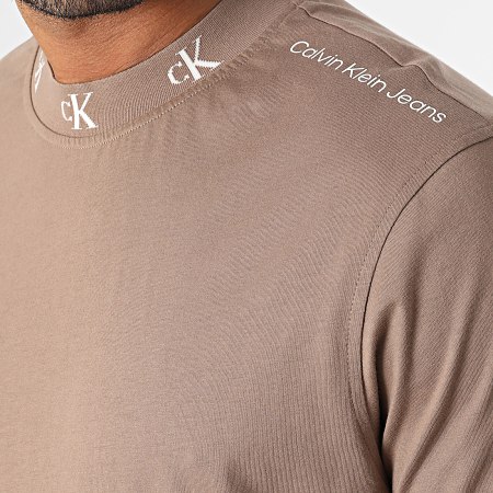 Calvin Klein - Tee Shirt Logo Jacquard 1706 Marron
