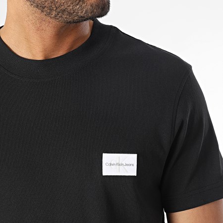 Calvin Klein - Maglietta Distintivo rimpicciolito 2468 Nero