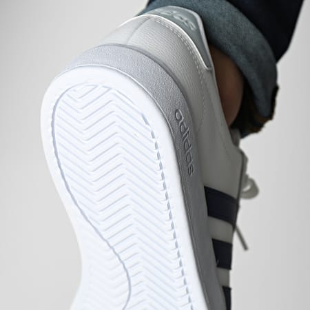 Adidas Sportswear - Sneakers Grand Court 2 HP2531 Cloud White Collegiate Navy
