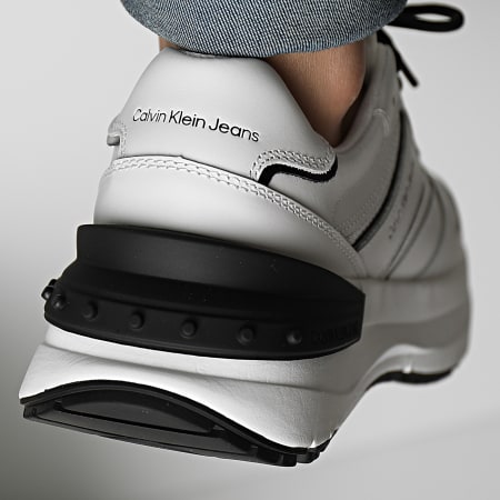 Calvin Klein - Chunky Runner Cinta 0588 Zapatillas Blanco Negro