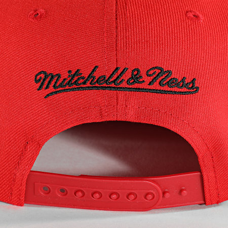 Mitchell and Ness - Cappellino Snapback Bred 6HSSMM21027 Chicago Bulls Rosso