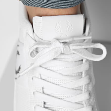 Fred Perry B721 Pique Emboss Leather B4293 Sneakers bianche Ryses