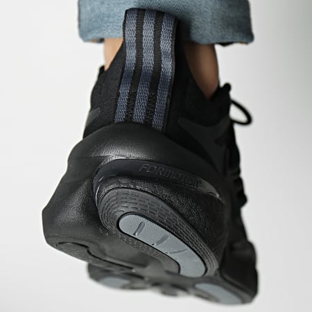Adidas Sportswear - Baskets AlphaBoost V1 HP2760 Core Black Grey Five Carbon