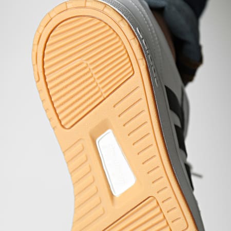Adidas Sportswear - Baskets PostMove H00462 Cloud White Carbon Gum 3