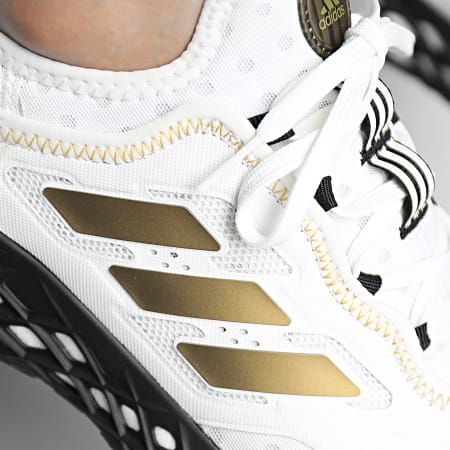 Adidas Sportswear - Baskets Web Boost HQ6991 Cloud White Gold Metallic Core Black