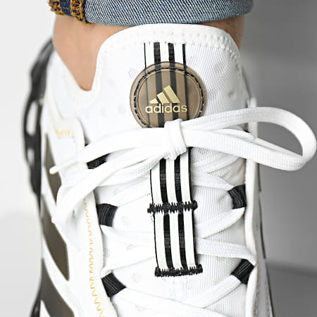 Adidas Sportswear - Baskets Web Boost HQ6991 Cloud White Gold Metallic Core Black