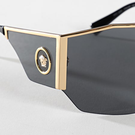 Versace - VE2220 Gafas de sol Negro Oro