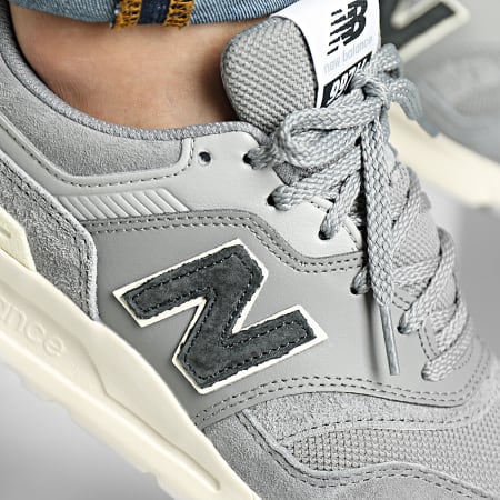 New balance gris claro top