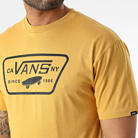 Vans - Tee Shirt Core Apparel 00QN8 Jaune Moutarde