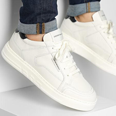 Emporio Armani - Sneakers X4X568 XN162 Bianco sporco Blu