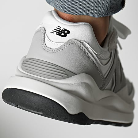 New Balance - Sneakers Lifestyle 5740 M5740CPB Raincloud White Grey