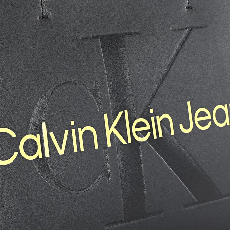 Calvin Klein - Sac A Main Femme Sculpted Shopper 0276 Noir