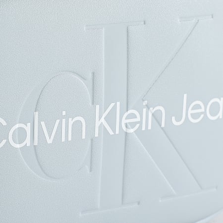 Calvin Klein - Sac A Main Femme Sculpted Camera Bag 0275 Bleu Pale