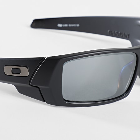 Oakley - Gafas de sol polarizadas negras Gascan