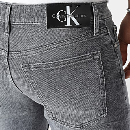Calvin Klein - Short Jean Slim 2786 Gris