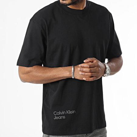 Calvin Klein - Tee Shirt Oversize Large Blurred Colored ADDR 2881 Noir