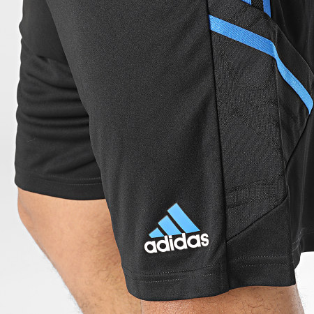 Adidas Sportswear - Pantaloncini da jogging con bande nere del Manchester United HT4299