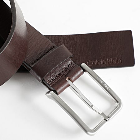 Calvin Klein - Cinturón marrón Warmth Oiled Grain 9654