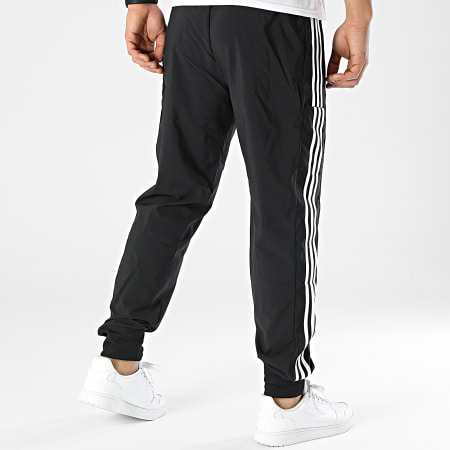 Adidas Sportswear - IC0041 Pantaloni da jogging neri a 3 strisce
