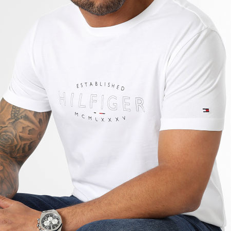 Tommy Hilfiger - Tee Shirt Hilfiger Curve Logo 0034 Blanc
