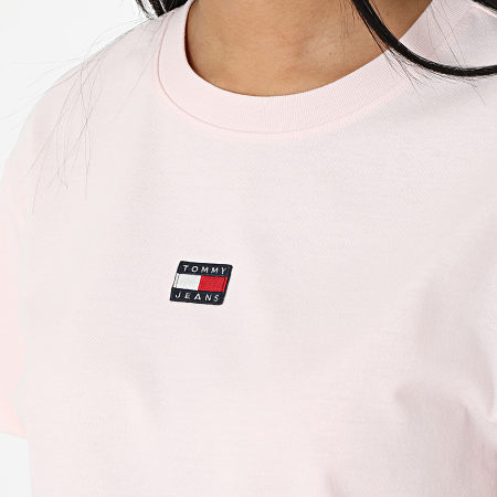 Tommy Jeans - Tee Shirt Femme Classic Badge 5049 Rose