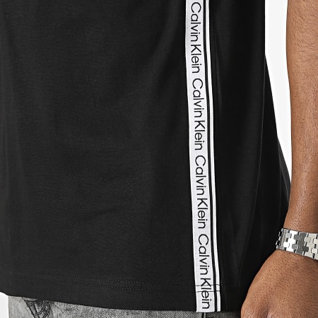 Calvin Klein - Crew Neck Tape Camiseta 0840 Negro