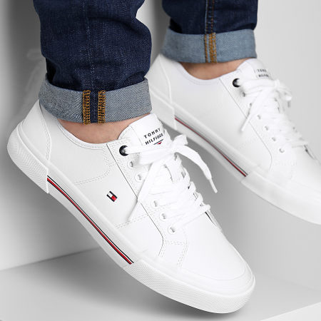 Tommy Hilfiger - Sneakers Core Corporate Vulcan Leather 4561 Bianco
