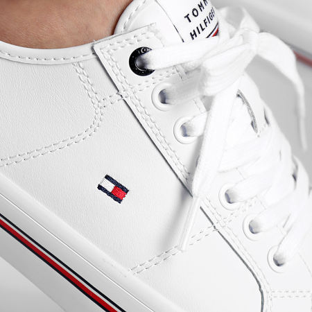 Tommy Hilfiger - Baskets Core Corporate Vulcan Leather 4561 White