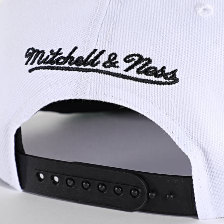 Mitchell and Ness - Cappellino Fast Times Snapback Brooklyn Nets Bianco