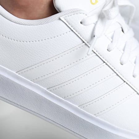 Adidas Sportswear - Baskets Grand Court 2.0 GW9213 Footwear White Gold Metallic