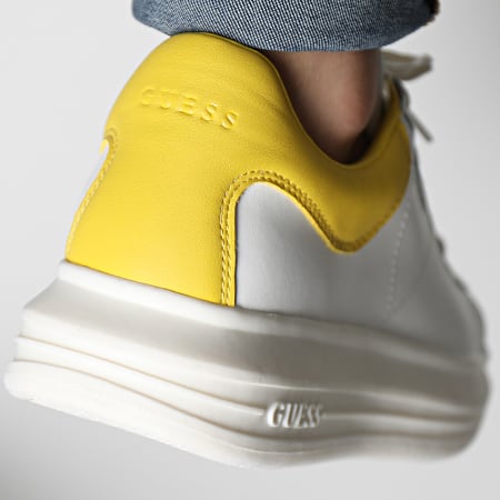 Guess - Sneakers FM6VIBELL12 Bianco Giallo