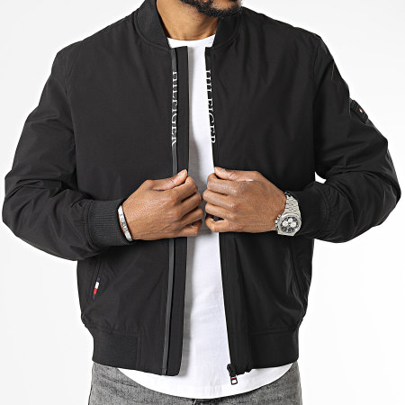 Tommy Hilfiger - Giacca The Protect Bomber con zip 1338 Nero