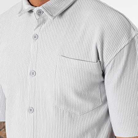 Dckes - Chemse de traval à manches courtes - Grs | ASOS | Shorts dckes, Chemses de